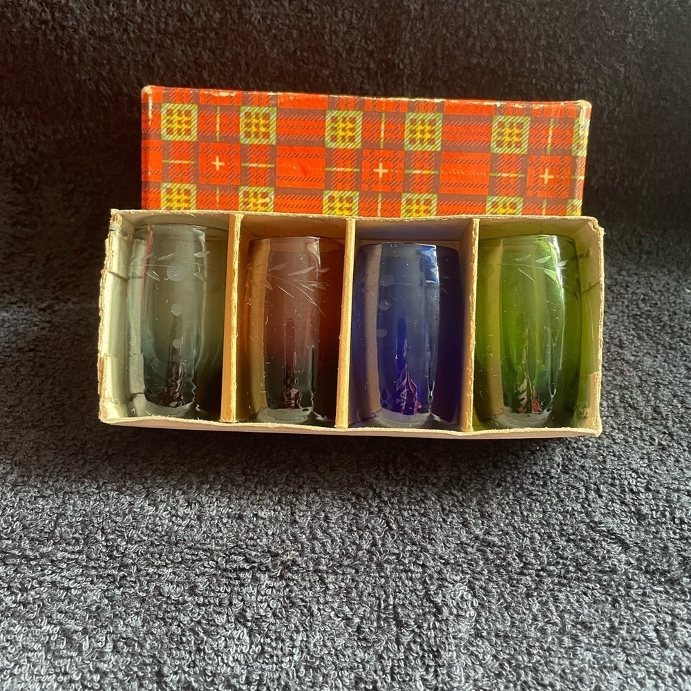 Vintage KOREA Etched SAKE SHOT GLASSES Set of 4 MultiColored In Box w/Labels - Picture 1 of 4